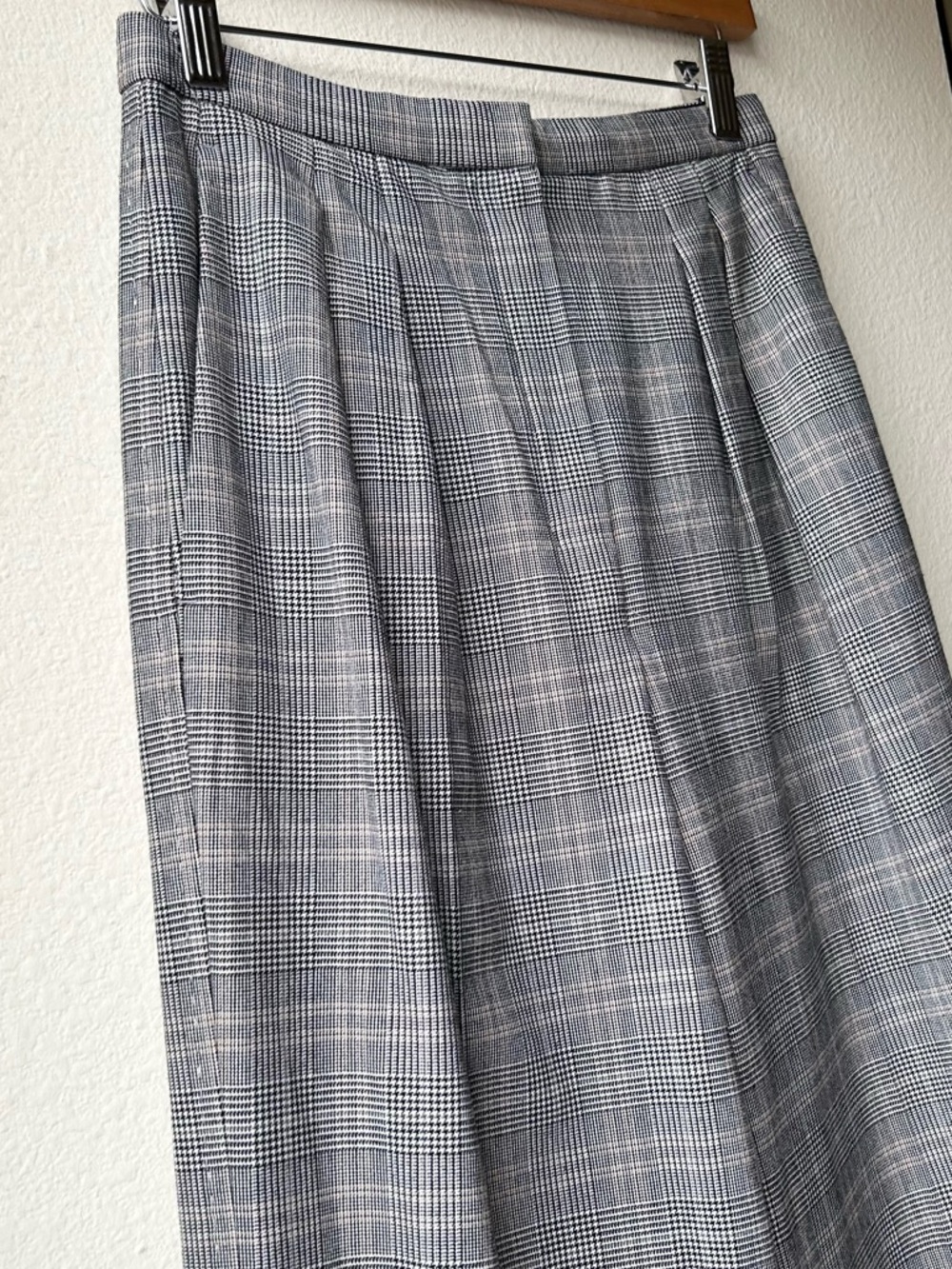Aritzia Babaton Grey Cascade Plaid Pants High Rise Wide Leg Sz 6 - Picture 5 of 15